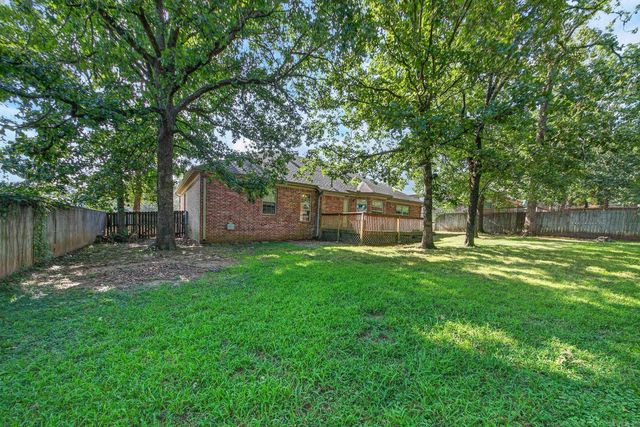 18 Highplains Drive, Cabot, AR 72023