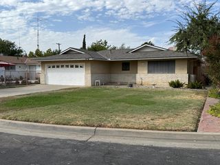 205 Desanti Ave., Madera, CA 93637