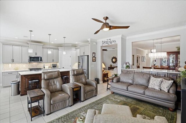 8205 STIRLING FALLS CIRCLE, Sarasota, FL 34243