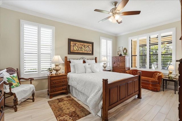 8205 STIRLING FALLS CIRCLE, Sarasota, FL 34243