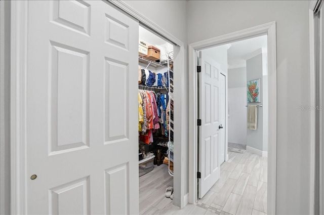 8205 STIRLING FALLS CIRCLE, Sarasota, FL 34243