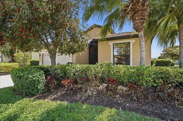 8205 STIRLING FALLS CIRCLE, Sarasota, FL 34243