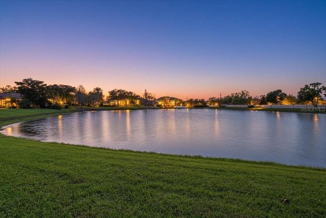 8205 STIRLING FALLS CIRCLE, Sarasota, FL 34243