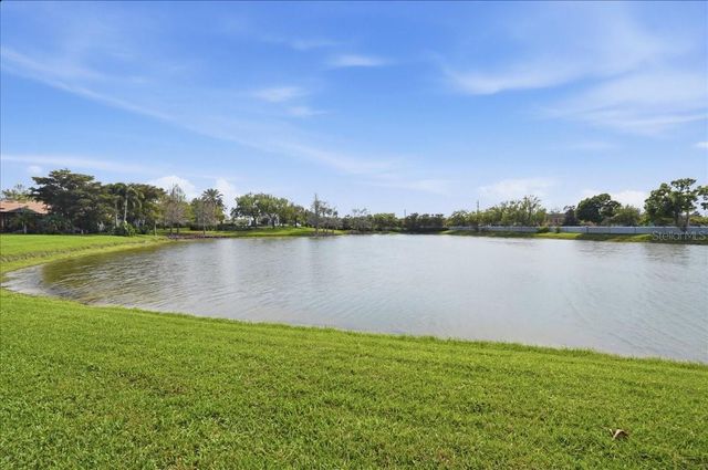 8205 STIRLING FALLS CIRCLE, Sarasota, FL 34243