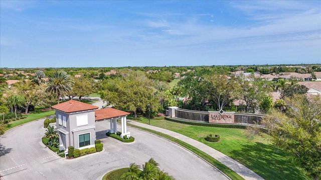 8205 STIRLING FALLS CIRCLE, Sarasota, FL 34243