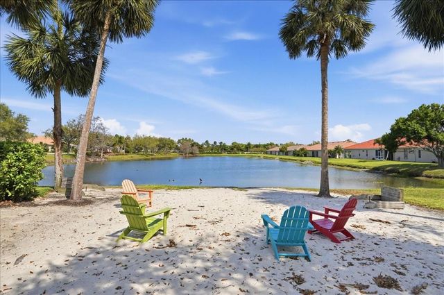 8205 STIRLING FALLS CIRCLE, Sarasota, FL 34243