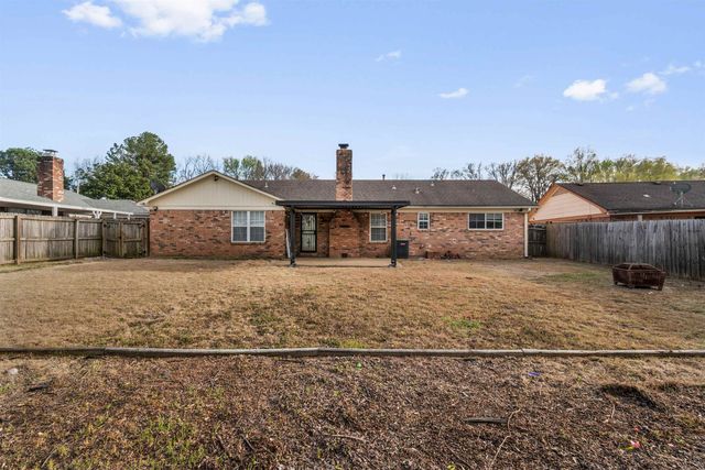 7102 ROSE TRAIL DR, Memphis, TN 38133