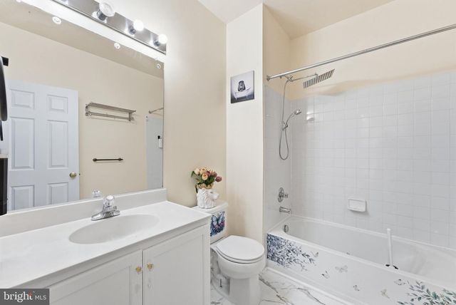 42838 SMALLWOOD TER, Chantilly, VA 20152