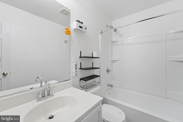 42838 SMALLWOOD TER, Chantilly, VA 20152
