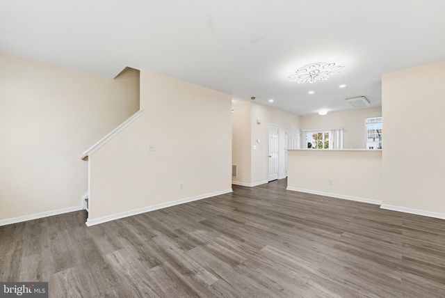 42838 SMALLWOOD TER, Chantilly, VA 20152