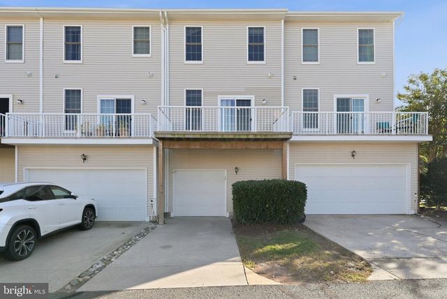 42838 SMALLWOOD TER, Chantilly, VA 20152