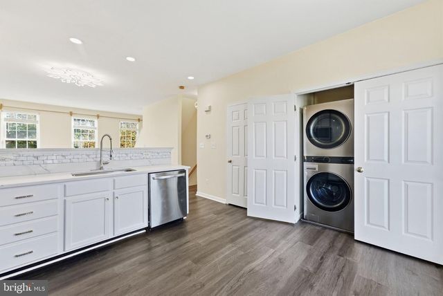 42838 SMALLWOOD TER, Chantilly, VA 20152