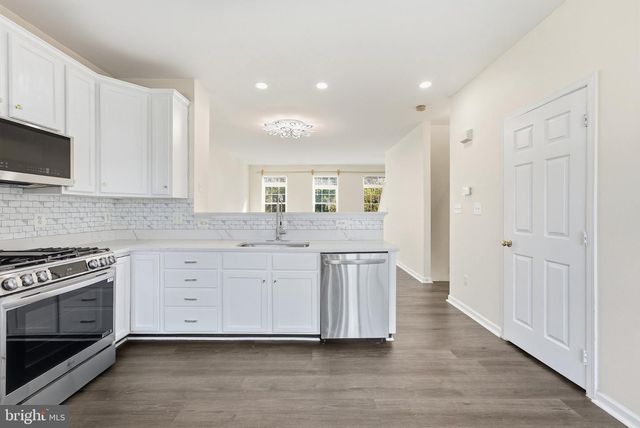 42838 SMALLWOOD TER, Chantilly, VA 20152