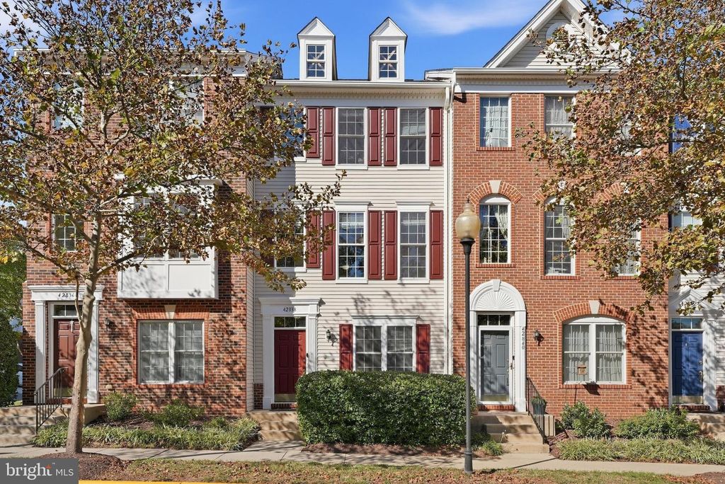 42838 SMALLWOOD TER, Chantilly, VA 20152