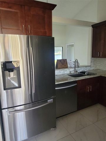 8350 MOORING CIRCLE, Boynton Beach, FL 33472