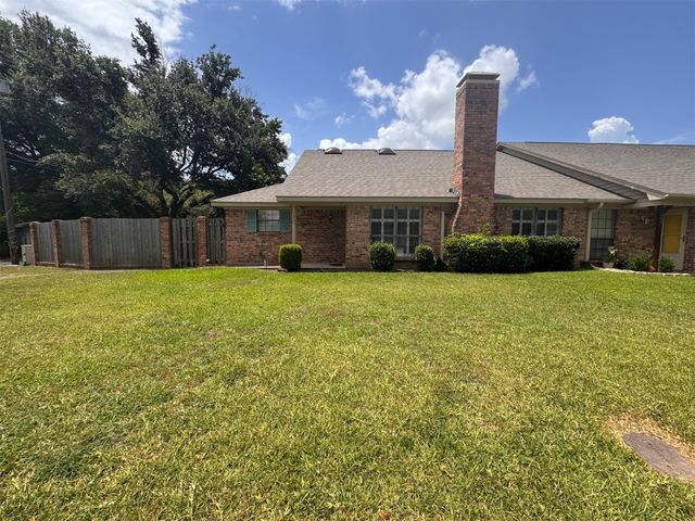 205 Northwood Boulevard, Corsicana, TX 75110
