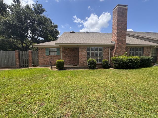 205 Northwood Boulevard, Corsicana, TX 75110