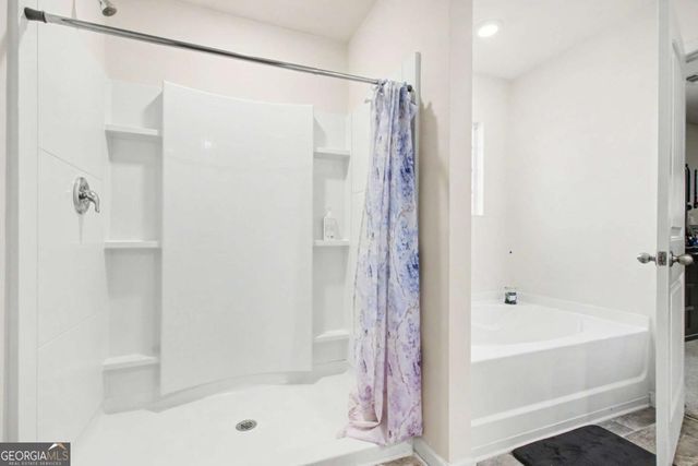 367 Hughes Ln, Pendergrass, GA 30567