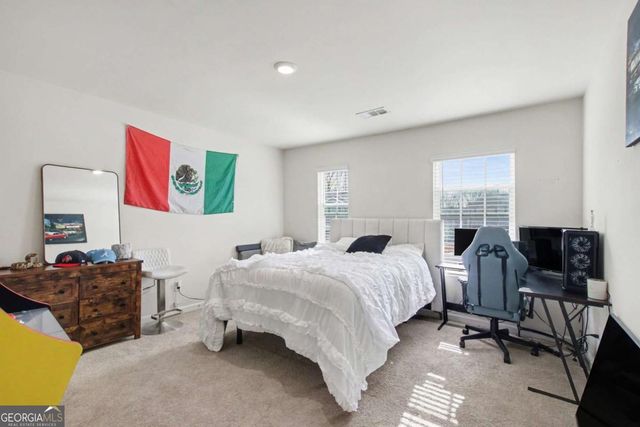 367 Hughes Ln, Pendergrass, GA 30567