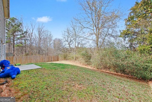 367 Hughes Ln, Pendergrass, GA 30567