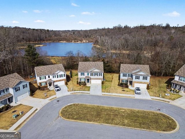 367 Hughes Ln, Pendergrass, GA 30567