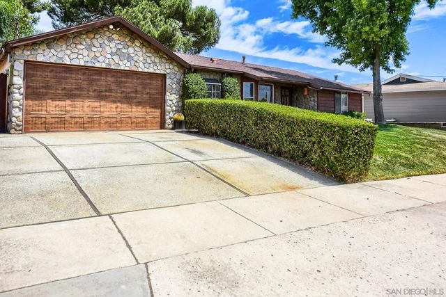 9427 WEST HEANEY CIR, Santee, CA 92071