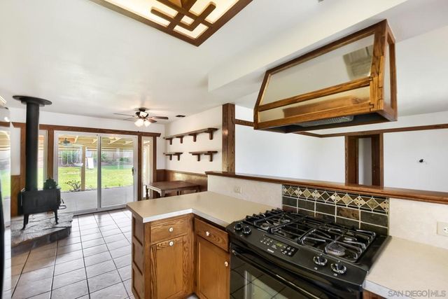 9427 WEST HEANEY CIR, Santee, CA 92071