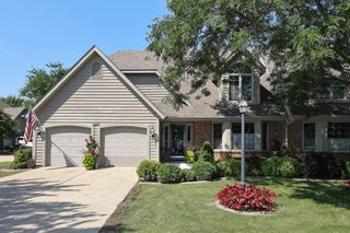 7431 Carter CIRCLE W, Franklin, WI 53132