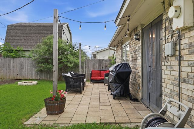 702 Meadow Mead Drive, Allen, TX 75002