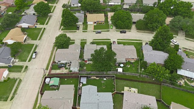702 Meadow Mead Drive, Allen, TX 75002