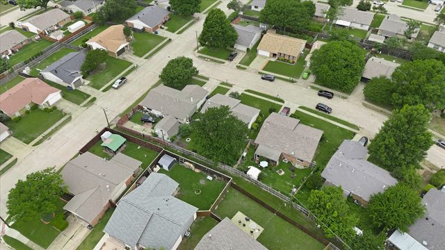 702 Meadow Mead Drive, Allen, TX 75002