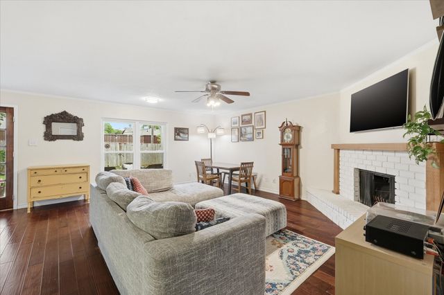 702 Meadow Mead Drive, Allen, TX 75002