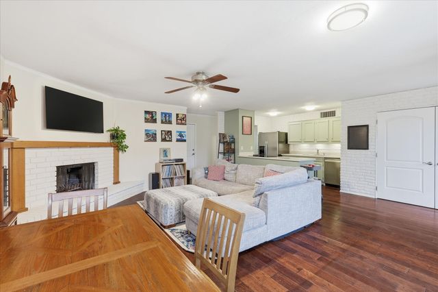 702 Meadow Mead Drive, Allen, TX 75002