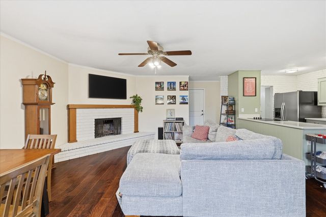 702 Meadow Mead Drive, Allen, TX 75002