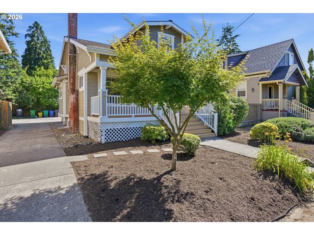 6924 Se MARTINS St, Portland, OR 97206