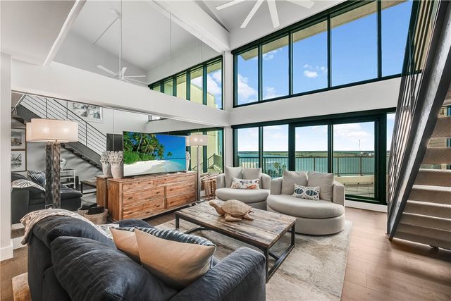 1000 N Station St 612, Port Aransas, TX 78373