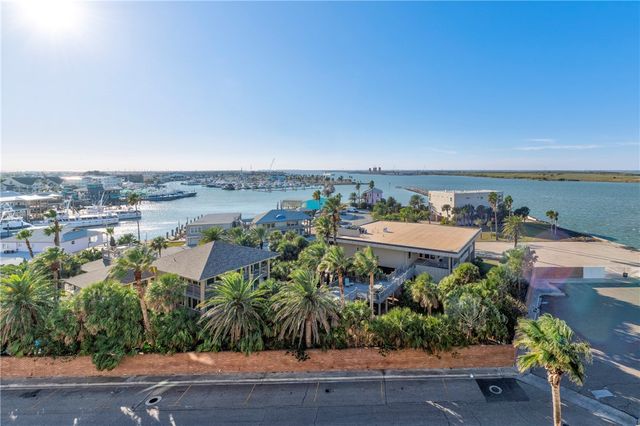 1000 N Station St 612, Port Aransas, TX 78373