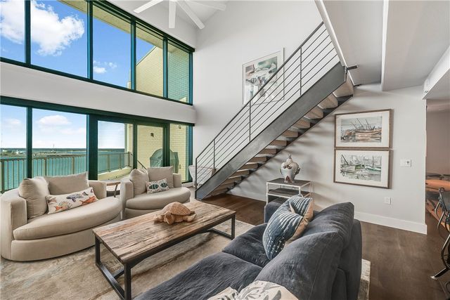 1000 N Station St 612, Port Aransas, TX 78373