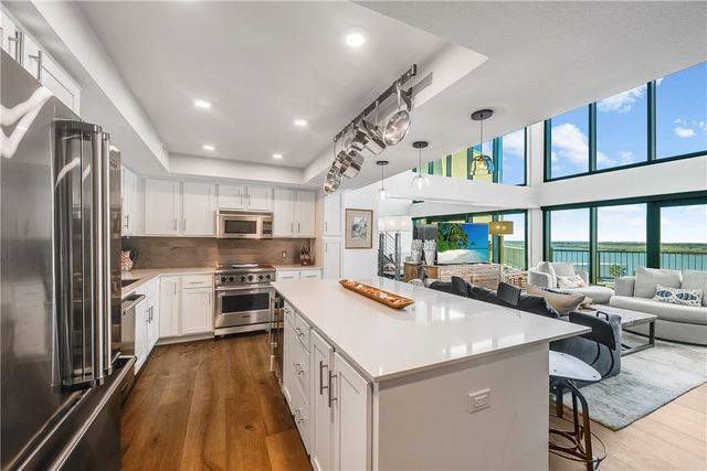 1000 N Station St 612, Port Aransas, TX 78373