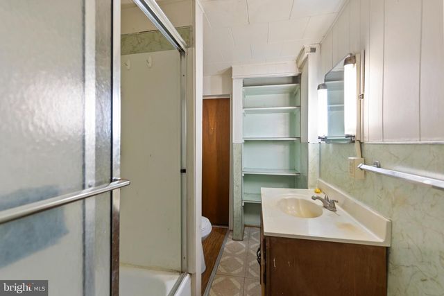 706 W KING ST, Martinsburg, WV 25401