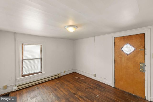 706 W KING ST, Martinsburg, WV 25401