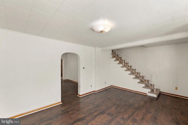 706 W KING ST, Martinsburg, WV 25401