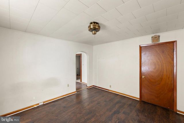 706 W KING ST, Martinsburg, WV 25401