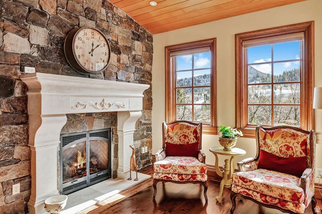 8807 N TIMPHAVEN RD, Sundance, UT 84604