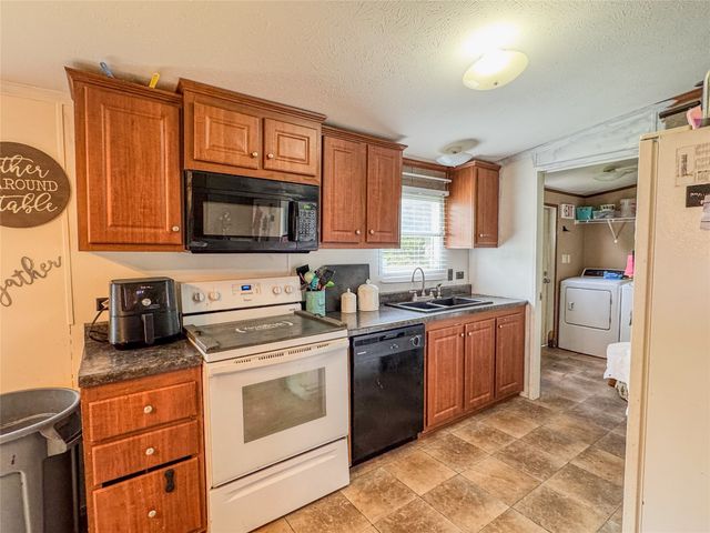 815 County Road 655, Farmersville, TX 75442