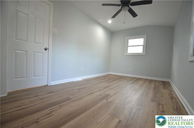 804 West State Street, Coopersburg Boro, PA 18036