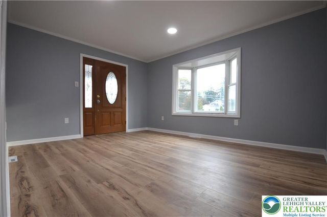 804 West State Street, Coopersburg Boro, PA 18036