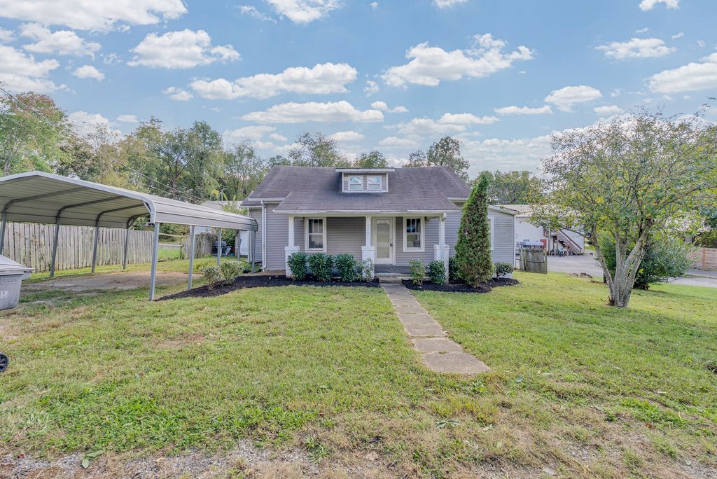 215 E 15th St, E, Cookeville, TN 38501