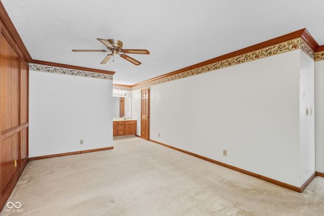 44 Dominion Drive, Zionsville, IN 46077