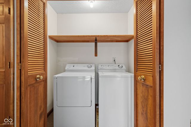 44 Dominion Drive, Zionsville, IN 46077